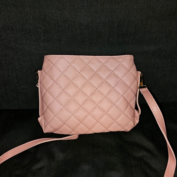 Small Quilted Pink Purse - Picture 2 of 3